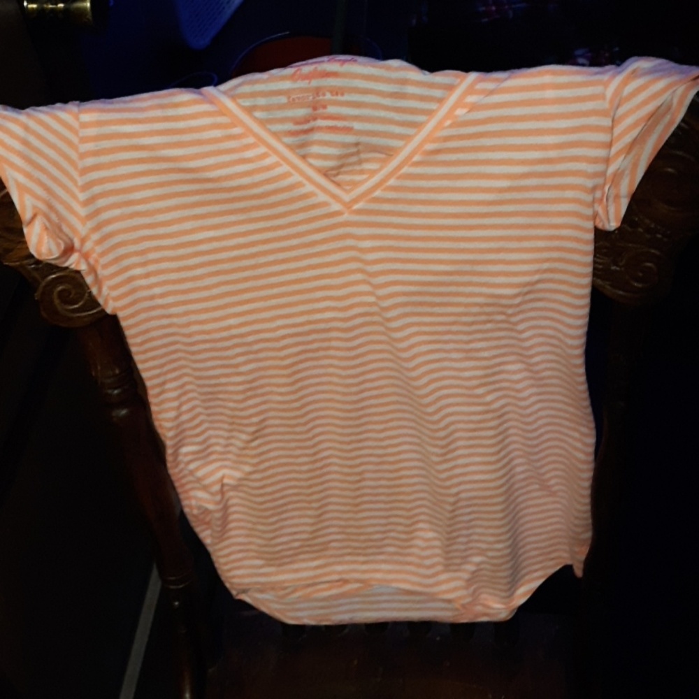 American Eagle Outfitters t-shirt